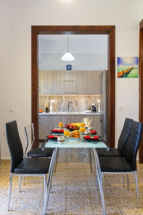 House For Families Near The Lake Agios Nikolaos  Exterior photo