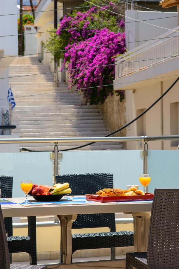 House For Families Near The Lake Agios Nikolaos  Exterior photo